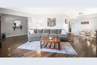 1230  Fox Point Dr, Waukesha, WI 53189 - Photo 3