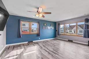 128 Roosevelt St, Valders, WI 54245 - Photo 9