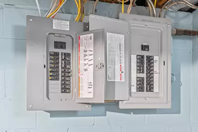 128  Roosevelt St, Valders, WI 54245 - Photo 31