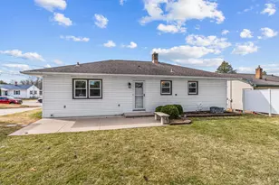 128 Roosevelt St, Valders, WI 54245 - Photo 33