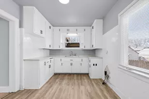 3349 S 7th St, Milwaukee, WI 53215 - Photo 7