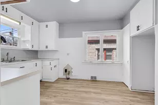 3349 S 7th St, Milwaukee, WI 53215 - Photo 13