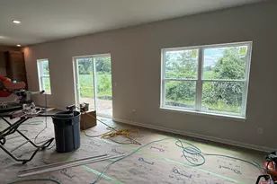1007 Ellis Ave, Racine, WI 53402 - Photo 5