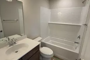1007 Ellis Ave, Racine, WI 53402 - Photo 17