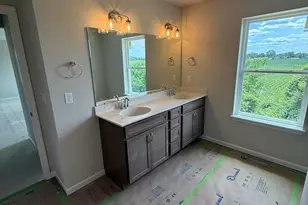 1007 Ellis Ave, Racine, WI 53402 - Photo 9