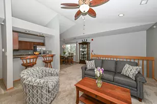 200 W Aspen Ct, Oak Creek, WI 53154 - Photo 3