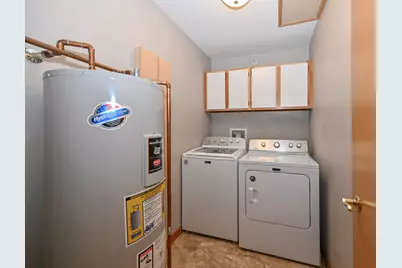 200 W Aspen Ct #8, Oak Creek, WI 53154 - Photo 29