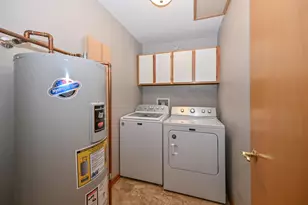 200 W Aspen Ct, Oak Creek, WI 53154 - Photo 29