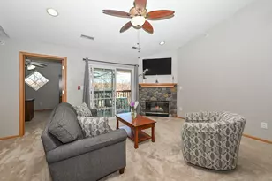 200 W Aspen Ct, Oak Creek, WI 53154 - Photo 7