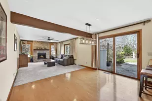 N68W14724 Prudence Dr, Menomonee Falls, WI 53051 - Photo 17