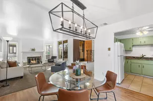 5266 Somerset Ln, Greenfield, WI 53221 - Photo 9