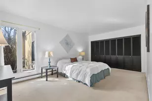 5266 Somerset Ln, Greenfield, WI 53221 - Photo 13