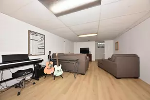 7242 W Bluemound Rd, Wauwatosa, WI 53213 - Photo 17