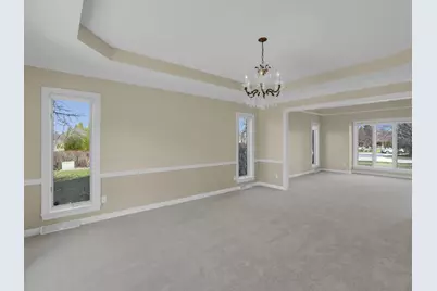 9223 W Wyndham Hills Ct, Franklin, WI 53132 - Photo 7