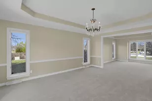 9223 W Wyndham Hills Ct, Franklin, WI 53132 - Photo 7