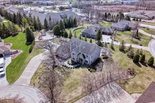 9223 W Wyndham Hills Ct, Franklin, WI 53132 - Photo 61