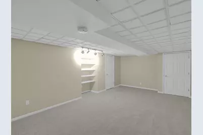 9223 W Wyndham Hills Ct, Franklin, WI 53132 - Photo 51