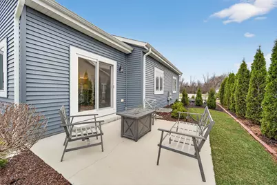 W206N16159  Stonebrook Dr, Jackson, WI 53037 - Photo 5