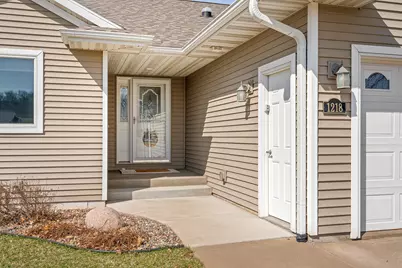 1218  Huntington St, Holmen, WI 54636 - Photo 5