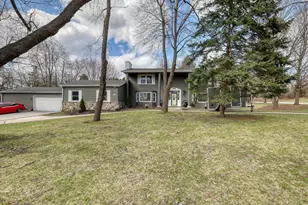 S28W30310 West End Ln, Genesee, WI 53188 - Photo 3