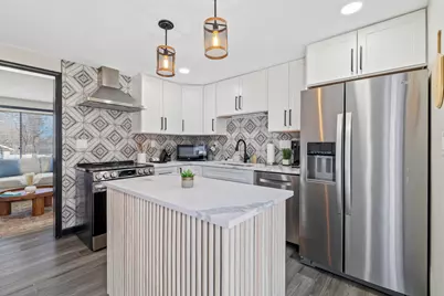 1074  Mobile St, Lake Geneva, WI 53147 - Photo 7