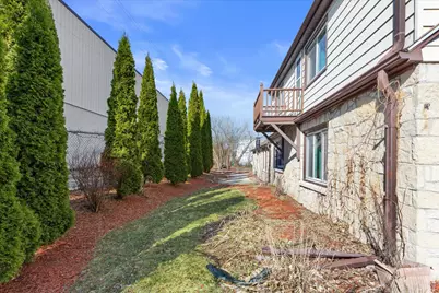 2001 W Bender Rd, Glendale, WI 53209 - Photo 33