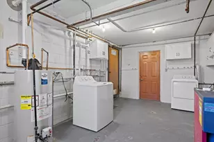 2001 W Bender Rd, Glendale, WI 53209 - Photo 27