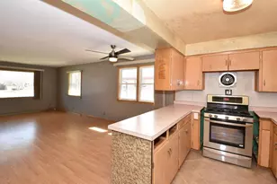 824 Ohio St, Racine, WI 53405 - Photo 13