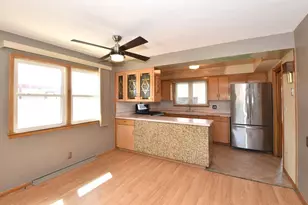 824 Ohio St, Racine, WI 53405 - Photo 9