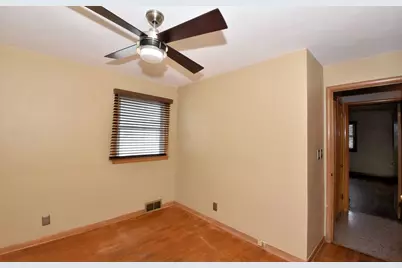 824  Ohio St, Racine, WI 53405 - Photo 17