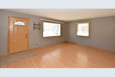 824  Ohio St, Racine, WI 53405 - Photo 3