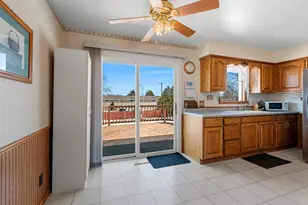 1465 N 8th St, Manitowoc, WI 54220 - Photo 11