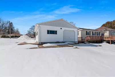 1465 N 8th St, Manitowoc, WI 54220 - Photo 53