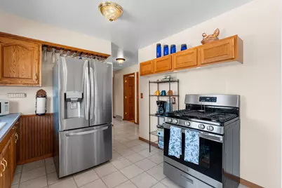 1465 N 8th St, Manitowoc, WI 54220 - Photo 9