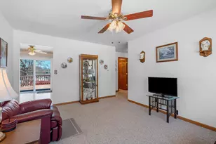 1465 N 8th St, Manitowoc, WI 54220 - Photo 15