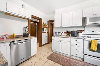 307 E Rosedale Ave #A, Milwaukee, WI 53207 - Photo 15