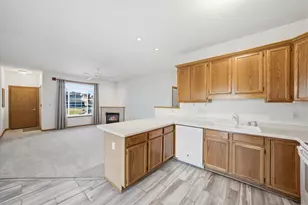 853 Cheyenne Ave, Grafton, WI 53024 - Photo 7