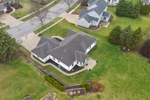 1909 Foxcroft Ln, Waukesha, WI 53189 - Photo 49