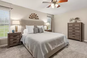 1909 Foxcroft Ln, Waukesha, WI 53189 - Photo 27