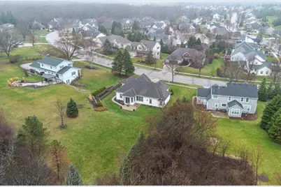 1909  Foxcroft Ln, Waukesha, WI 53189 - Photo 51