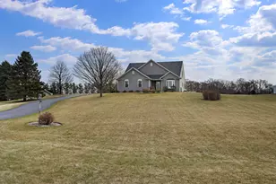 W5071 W Clearwater Ln, Sugar Creek, WI 53121 - Photo 37