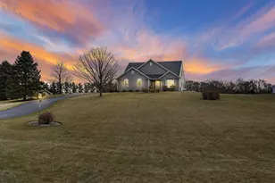 W5071 W Clearwater Ln, Sugar Creek, WI 53121 - Photo 43