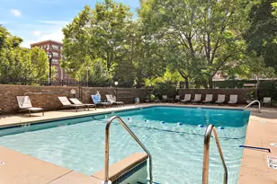 929 N Astor St, Milwaukee, WI 53202 - Photo 19