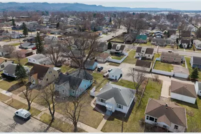 2134  Redfield St, La Crosse, WI 54601 - Photo 3