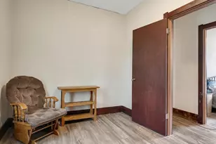 1017 7th St, La Crosse, WI 54601 - Photo 7