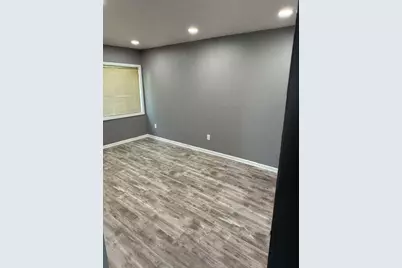 6945 W Fond Du Lac Ave, Milwaukee, WI 53218 - Photo 3