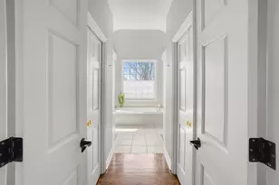 317 River Bluff Cir, Oconomowoc, WI 53066 - Photo 17