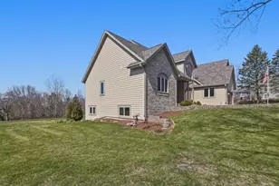 S47W23665 Frontier Pass, Waukesha, WI 53189 - Photo 45