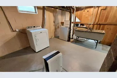 3642 S 95th St, Milwaukee, WI 53228 - Photo 19