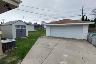 3642 S 95th St, Milwaukee, WI 53228 - Photo 3